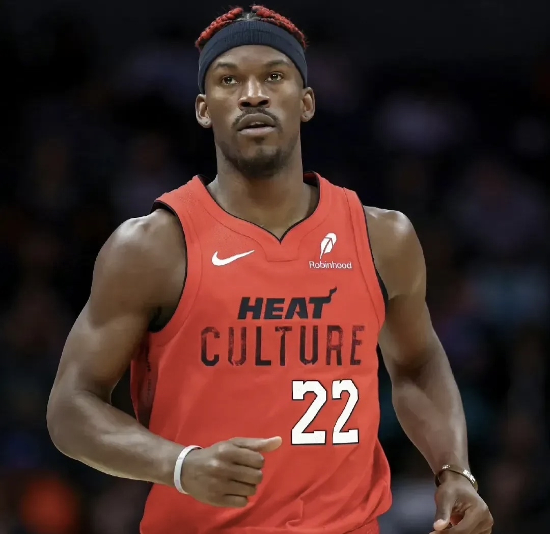 关于比尔森战胜对手，主教练赞誉球员表现出色！的信息